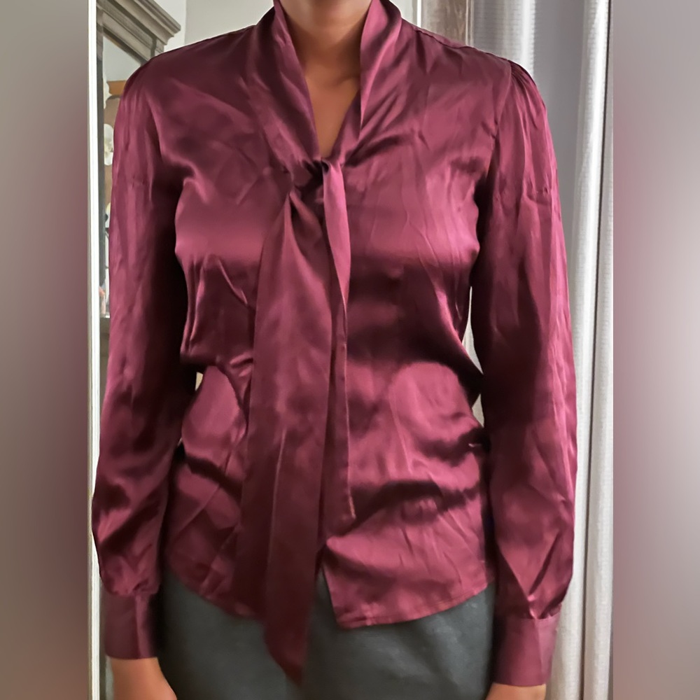 Kate Hill 100% silk blouse in size 4 wine colored